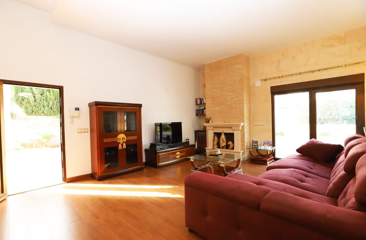 Villa con piscina en el Montgó de Dénia con piscina