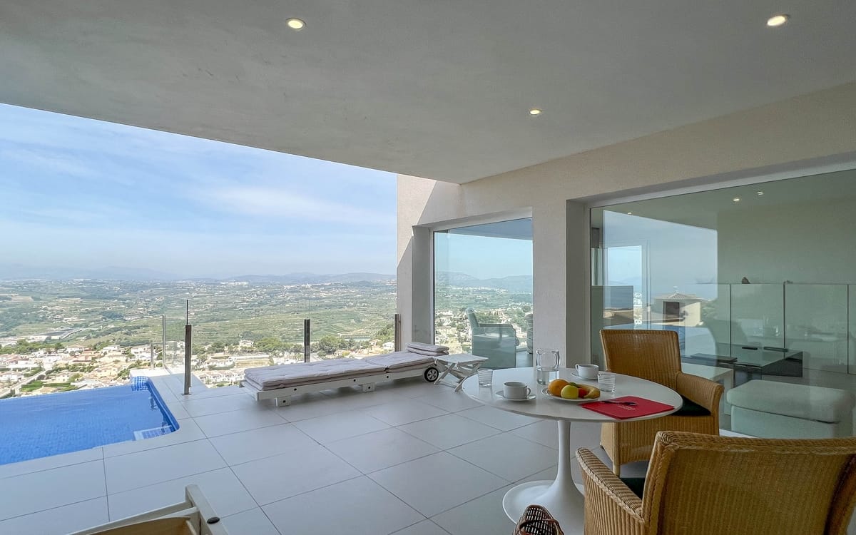 Venta. Chalet/Villa en Benitachell