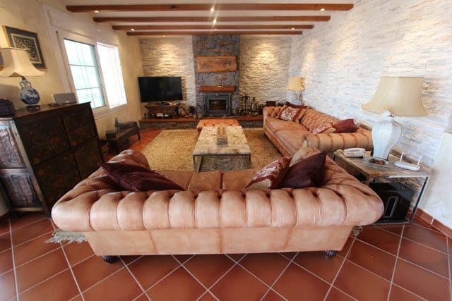 VILLA DANS UN EXCELLENT EMPLACEMENT