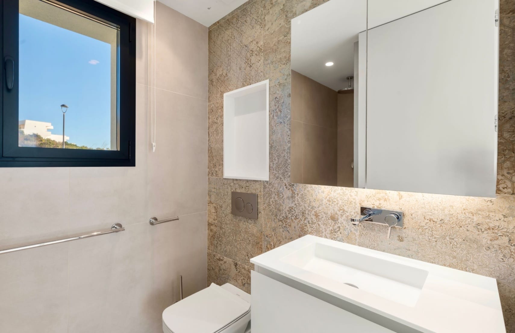 Luxe villa in Moraira met panoramisch uitzicht op zee