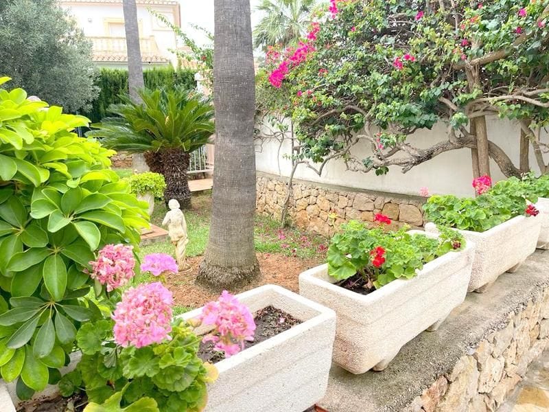 Belle villa à Denia avec vue sur la mer et le Montgó