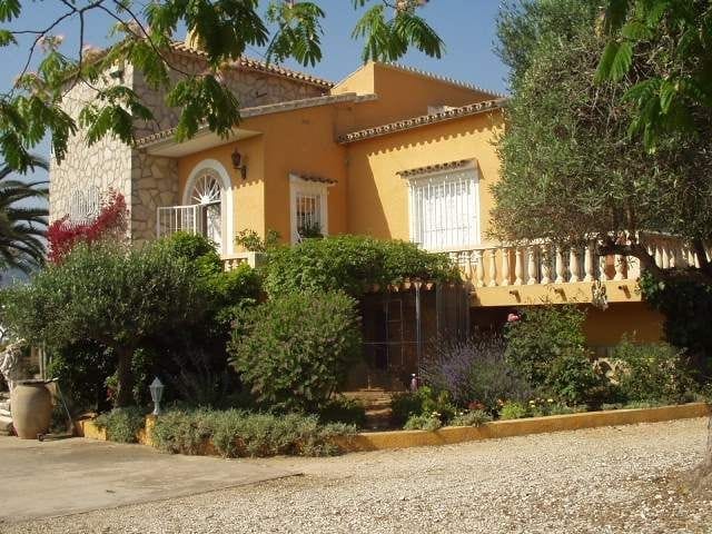 Finca rústica en Venta en Dénia, Alicante