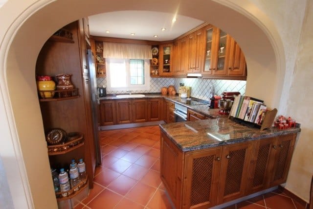 VILLA DANS UN EXCELLENT EMPLACEMENT