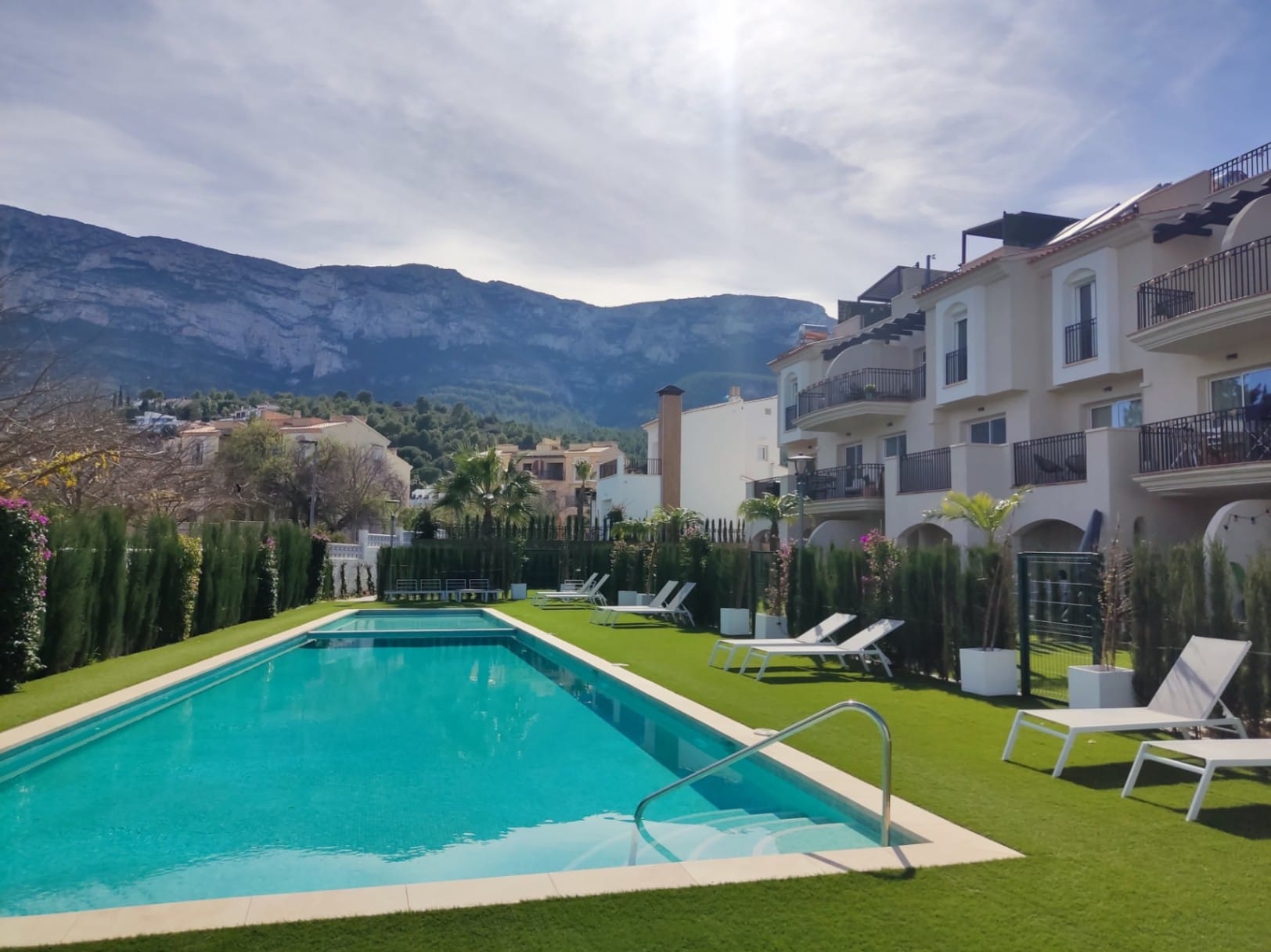 Apartamento de 2 dormitorios en la segunda planta, Dénia