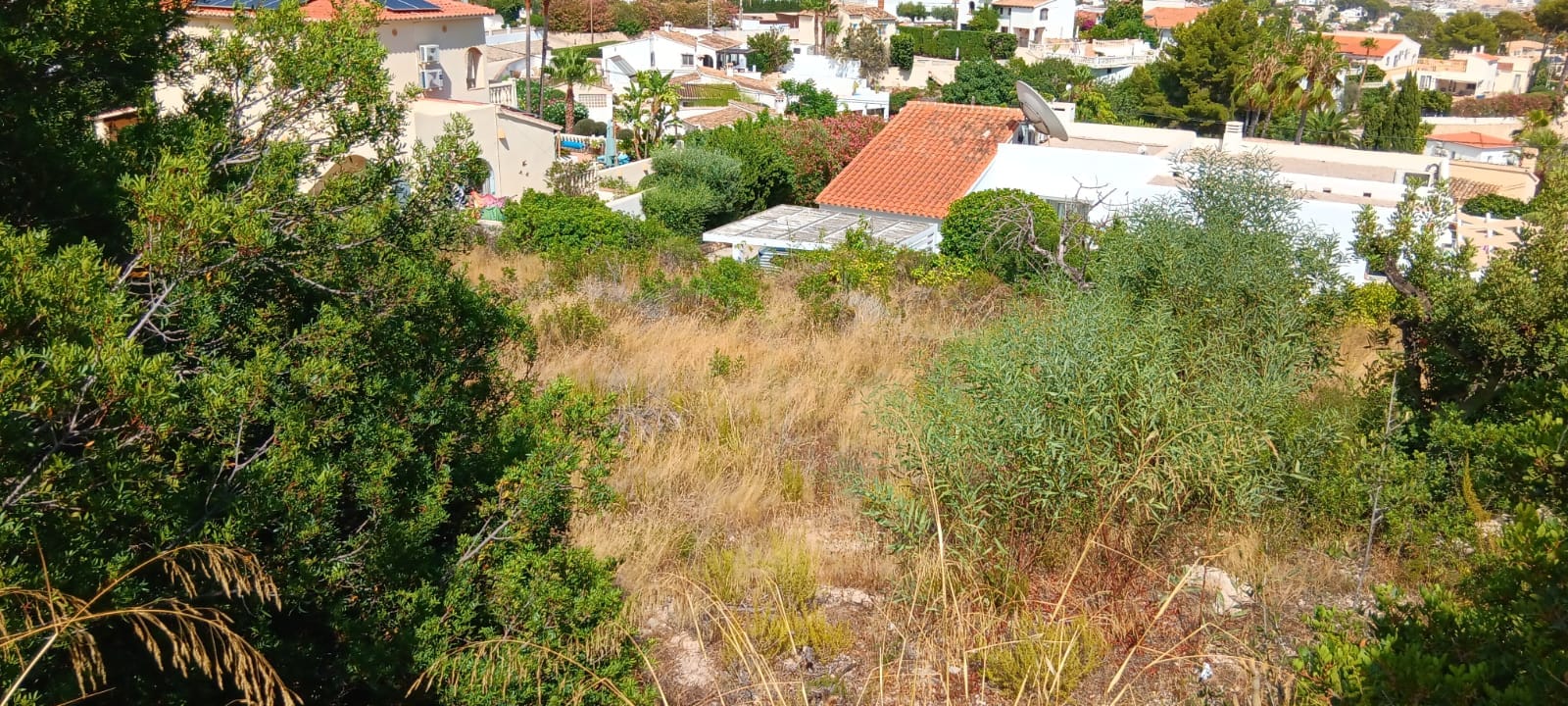 Działka z panoramicznym widokiem na morze w Moraira Benimeit