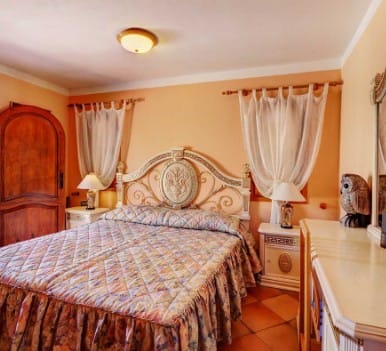 Venta. Chalet/Villa en Benissa
