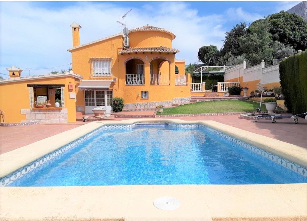 Chalet en Dénia en venta