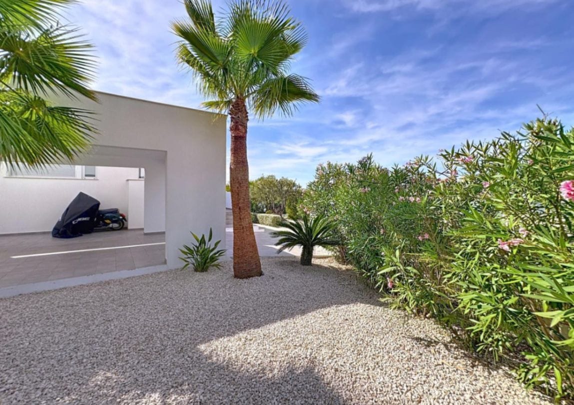 Villa moderne de 3 chambres avec vue sur la mer à Moraira