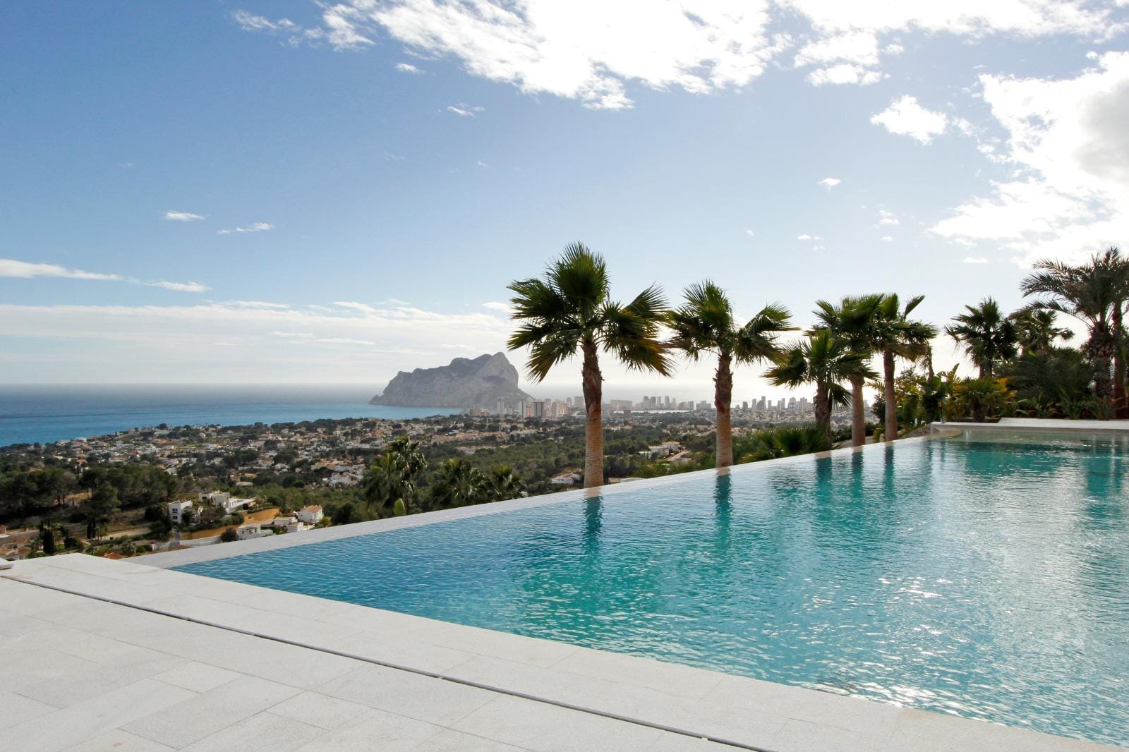 Exclusieve luxe villa in Benissa met panoramisch zeezicht