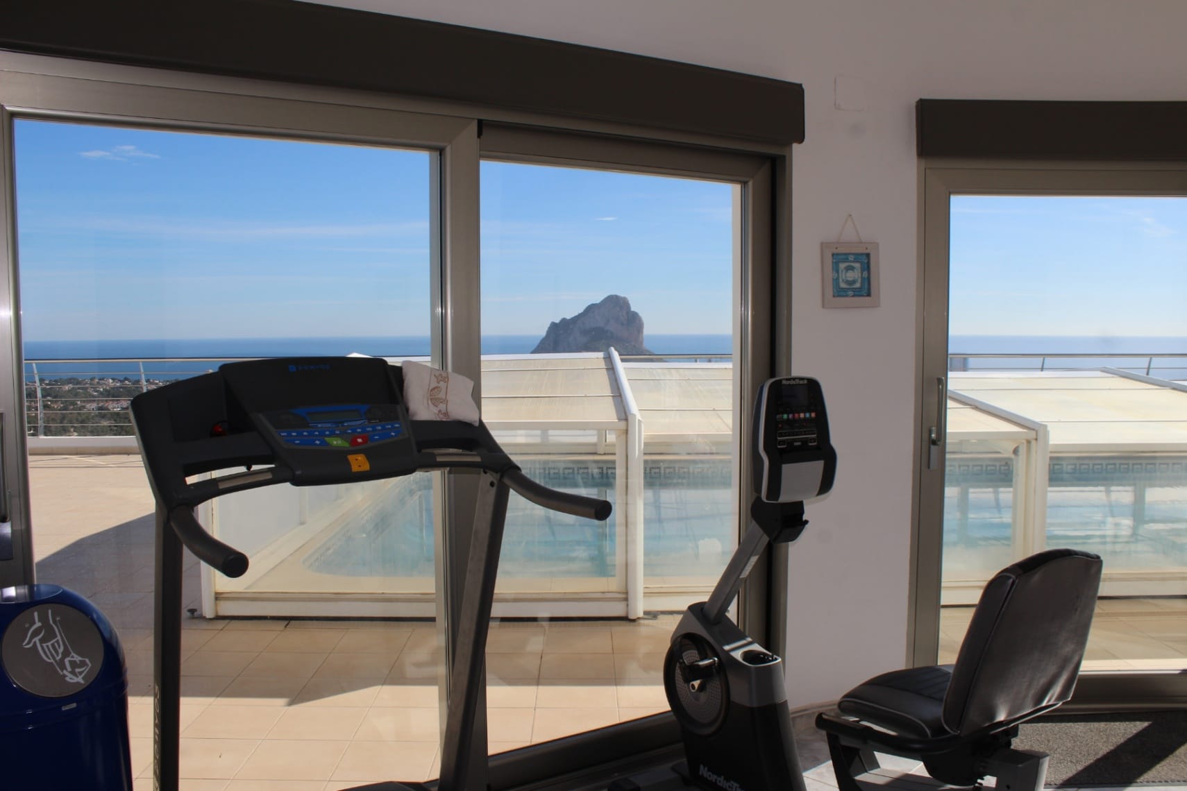 VILLA À CALPE AVEC VUE IMPRENABLE