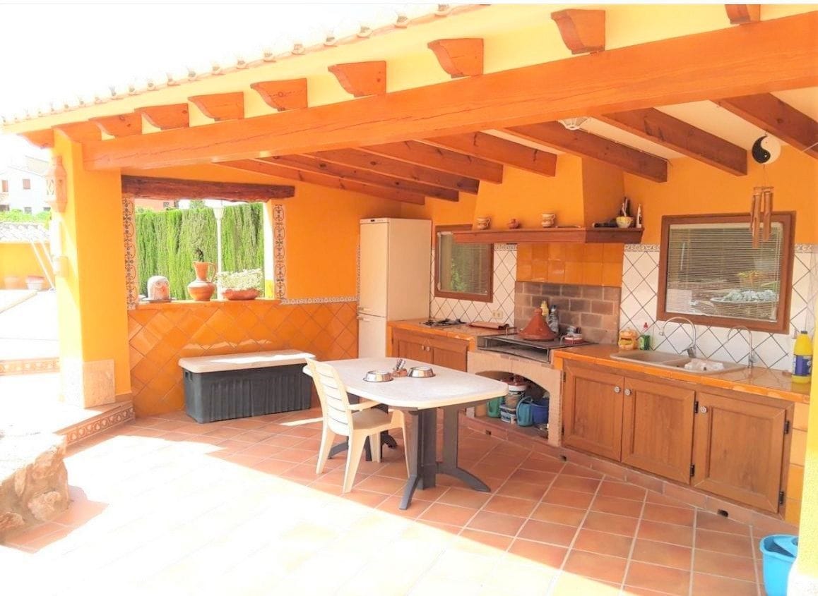 Chalet en Dénia en venta