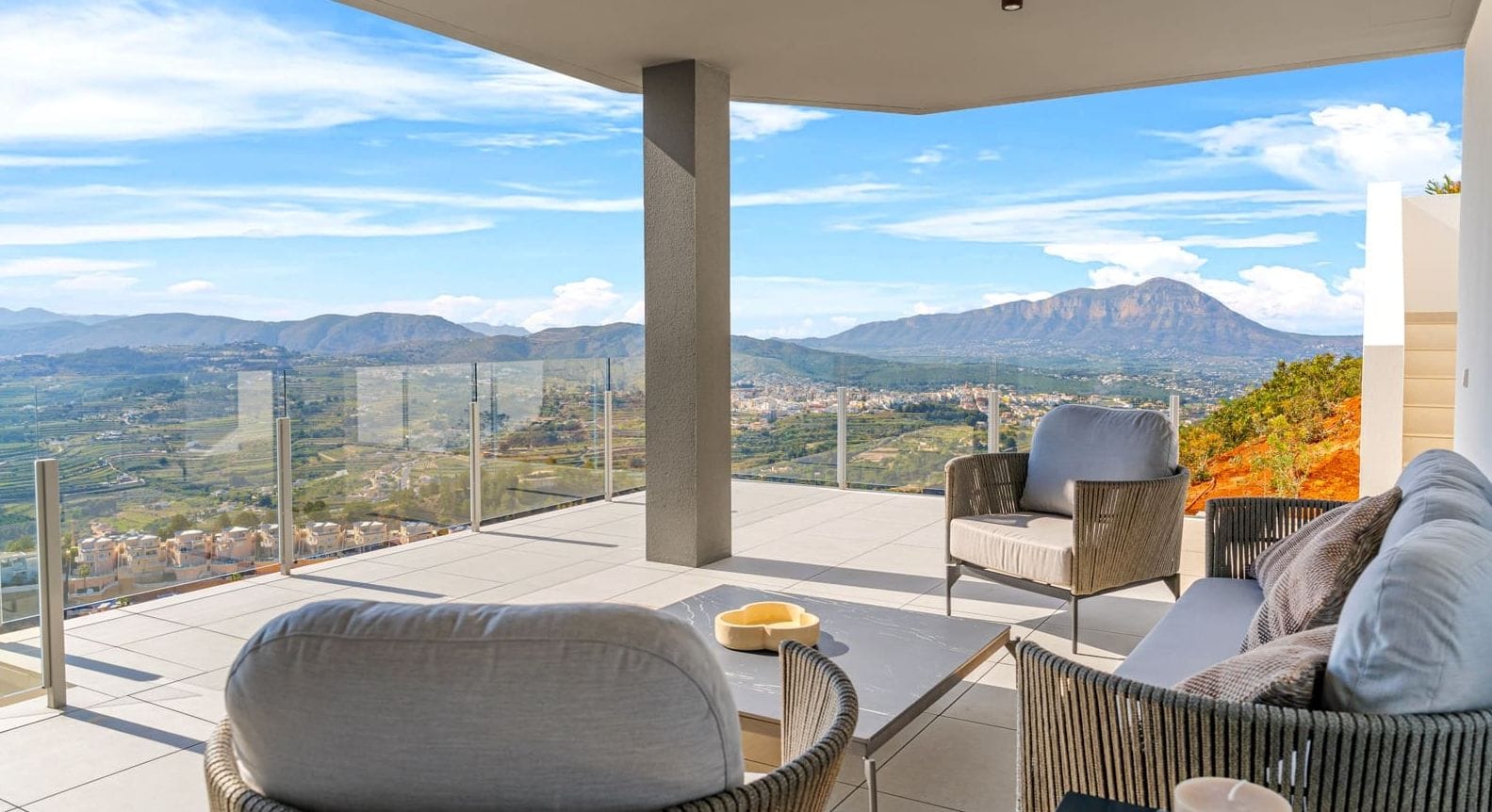 Villa en Moraira con 3 habitaciones y piscina y vistas al mar