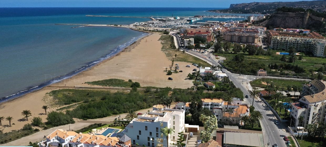 Penthouse zum Verkauf in Denia direkt am Meer