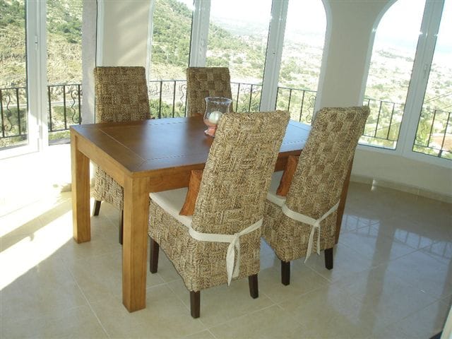 VILLA À CALPE