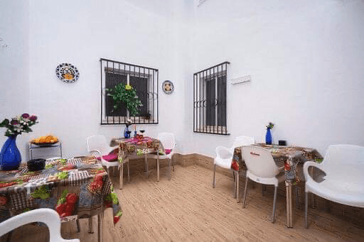 Hostal con licencia turística en venta en el centro de Denia