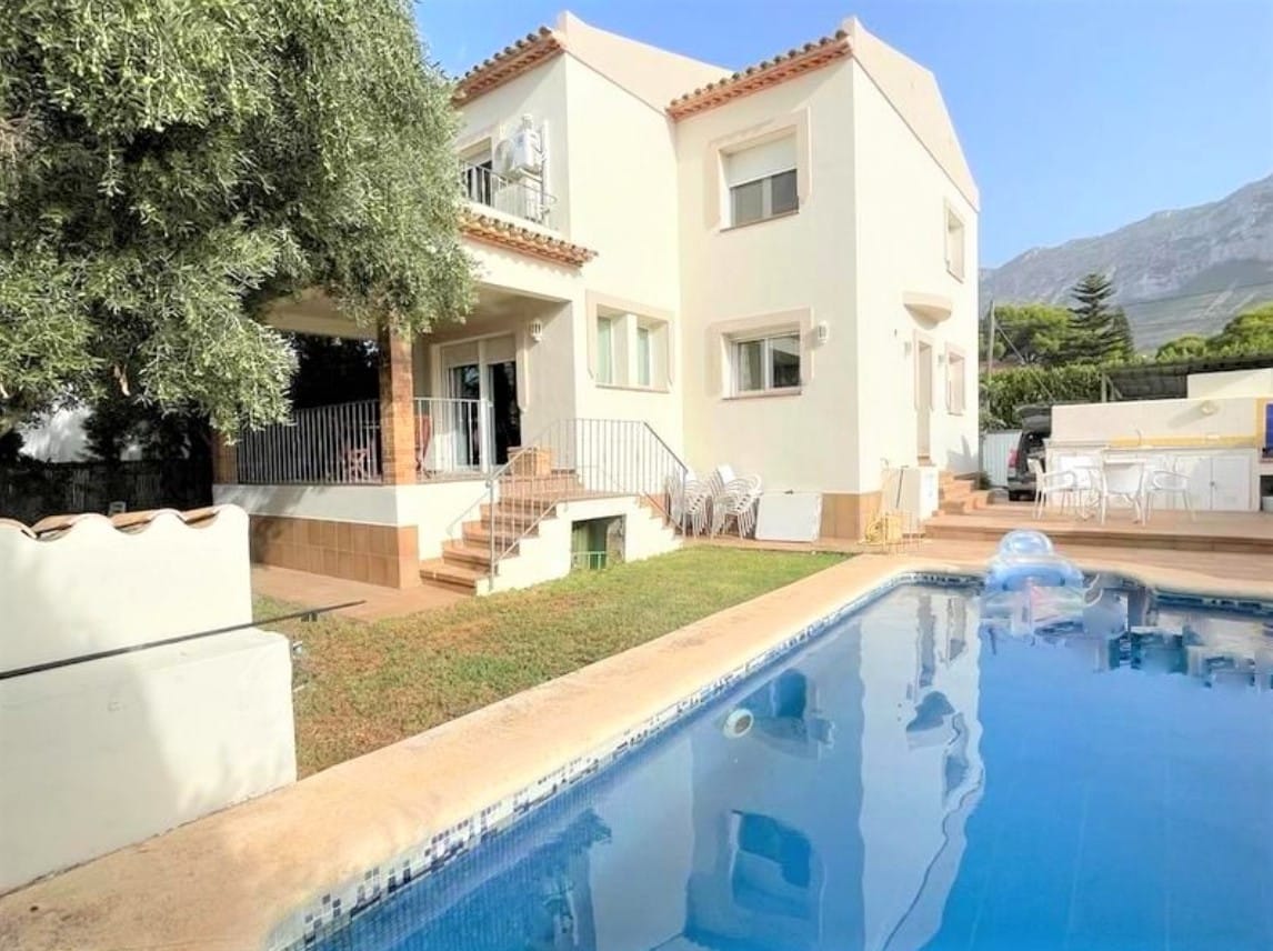Villa en Dénia