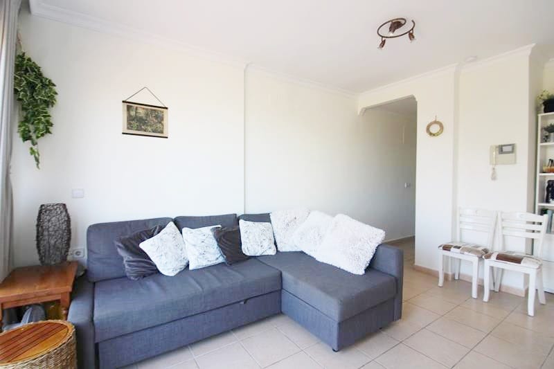 Apartamento con dos terrazas a pocos pasos de la playa en Oliva Nova