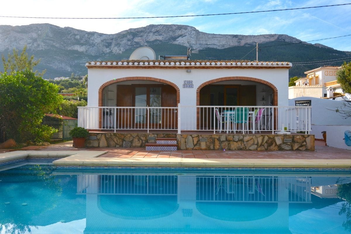 Villa en venta en Denia