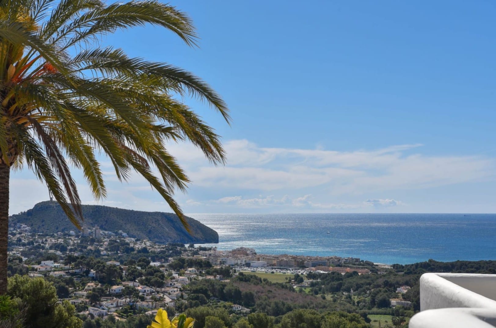 Villa de lujo con vistas panorámicas al mar en una de las zonas más exclusivas de Moraira