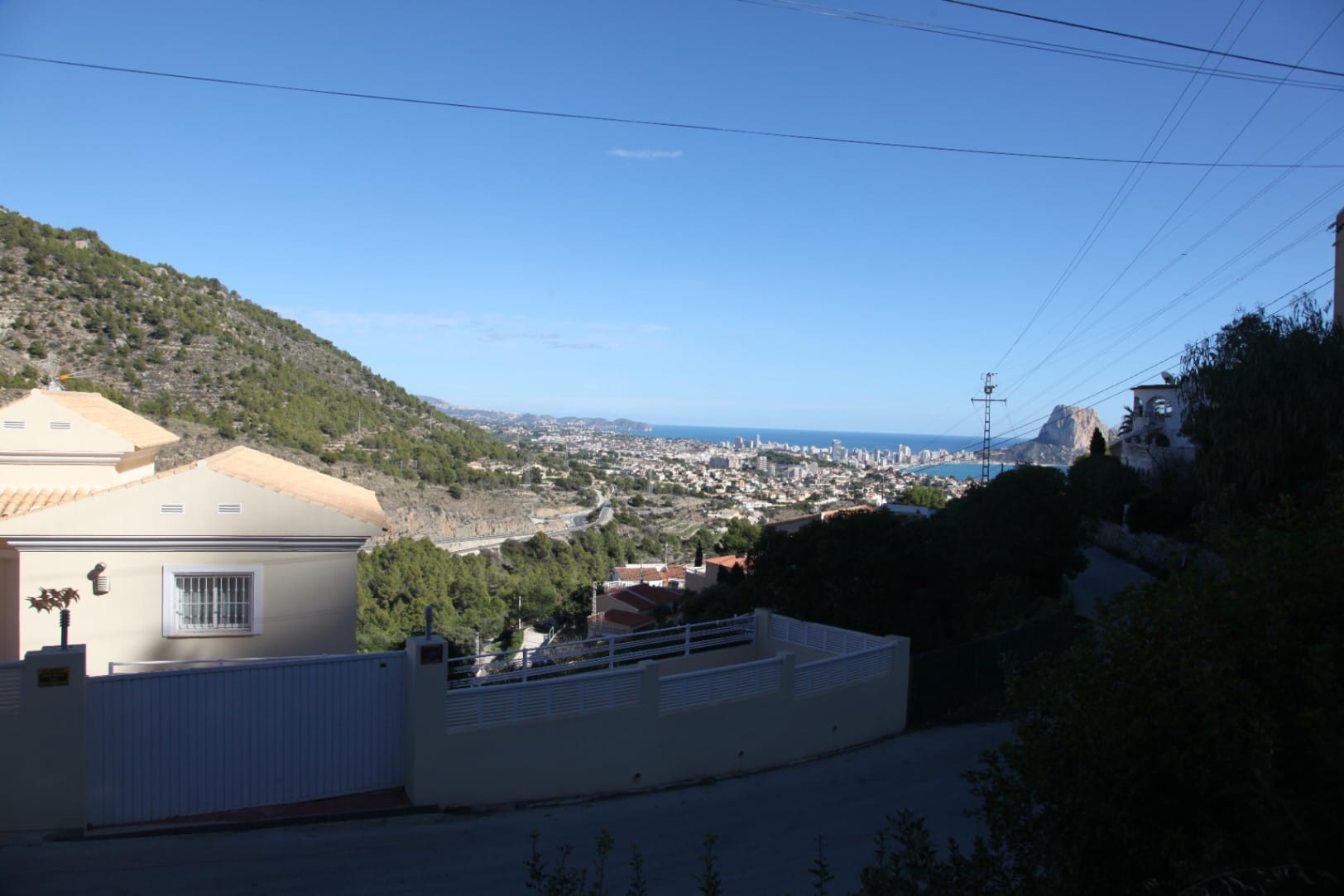 TERRENO EN CALPE CON PROYECTO