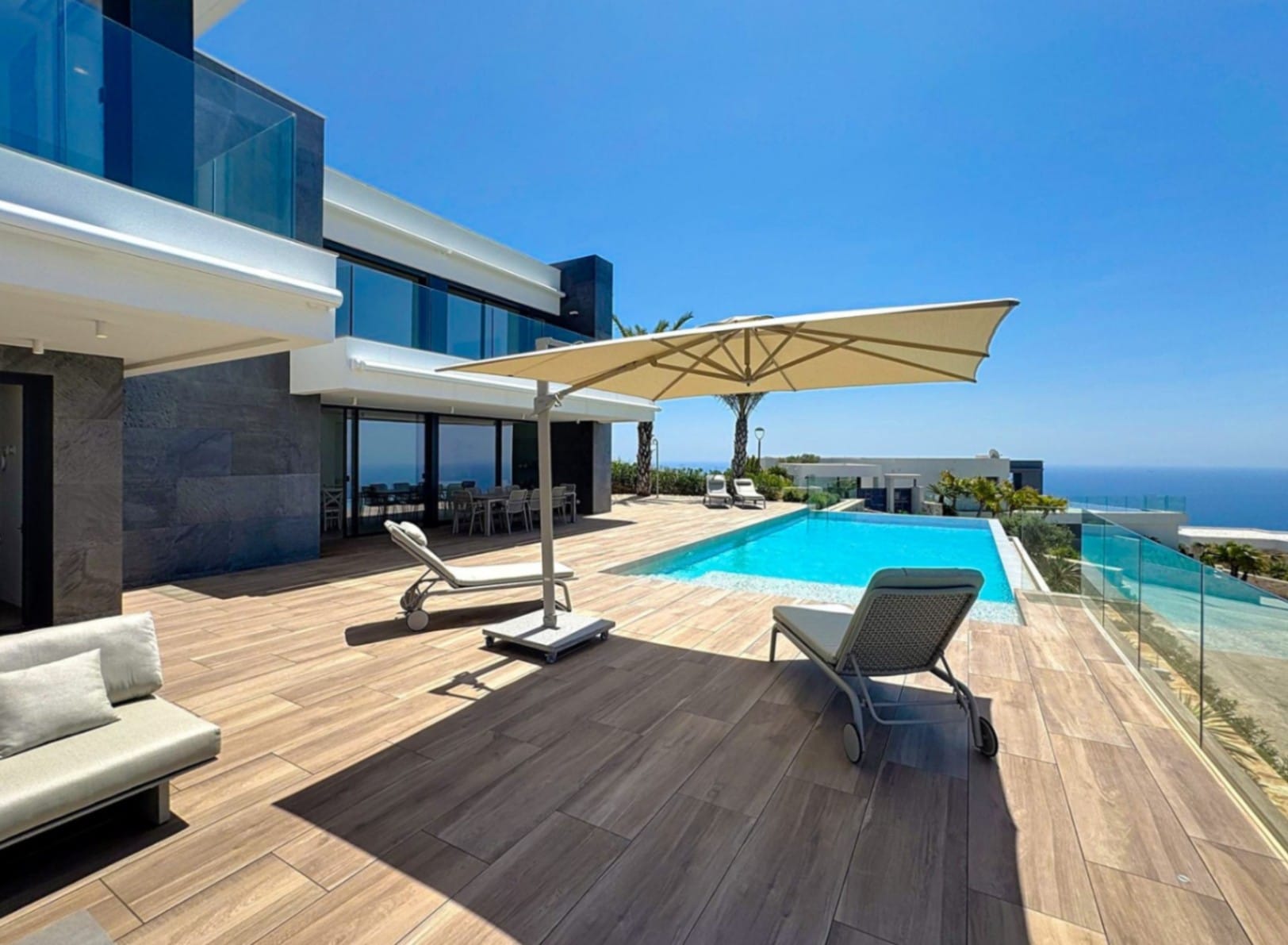 Luxe villa in Moraira met panoramisch uitzicht op zee