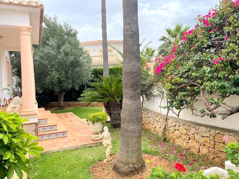 Belle villa à Denia avec vue sur la mer et le Montgó