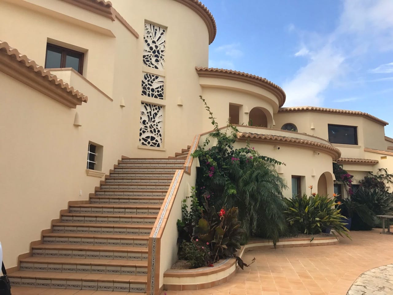 ESPECTACULAR VILLA EN CALPE