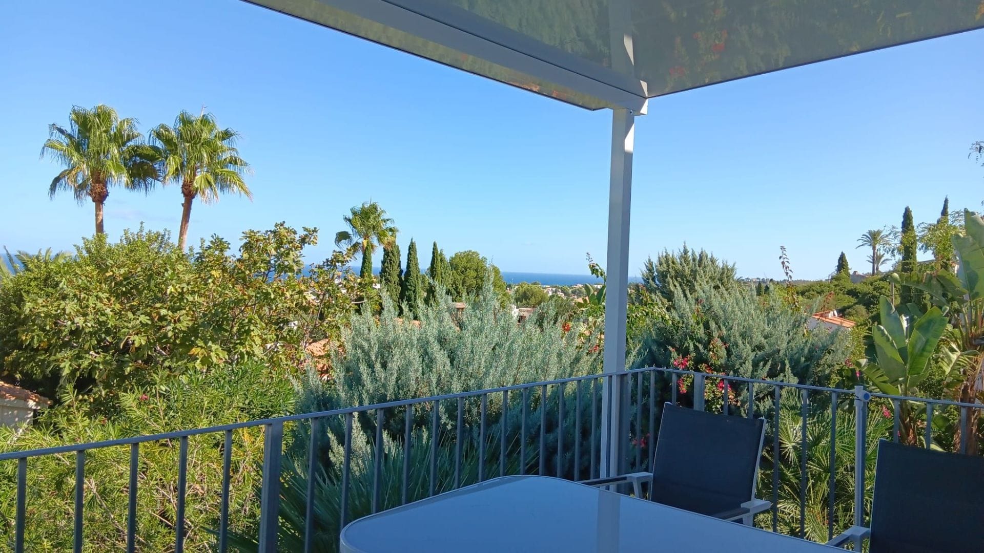 Chalet en el Montgó con Vistas al Mar y Piscina Privada