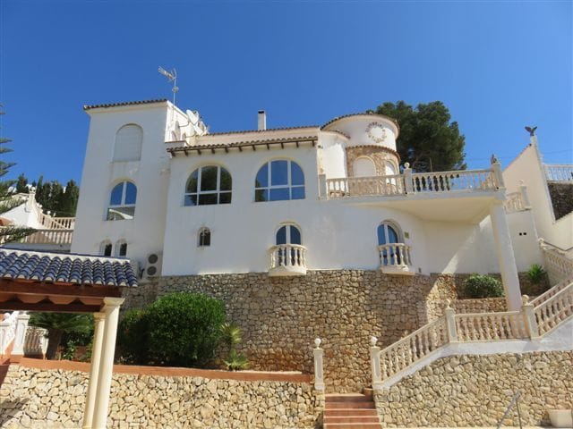 CHALET EN BENISSA 1ª LINEA