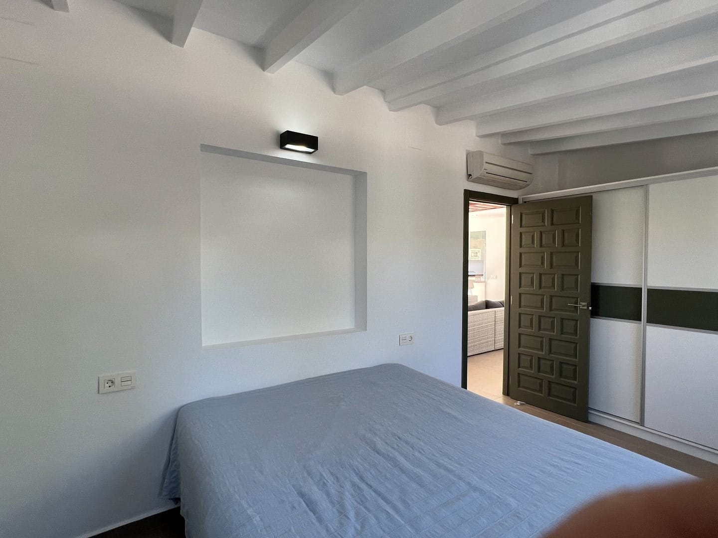 VILLA MODERNE EXCLUSIVE À VENDRE À MORAIRA
