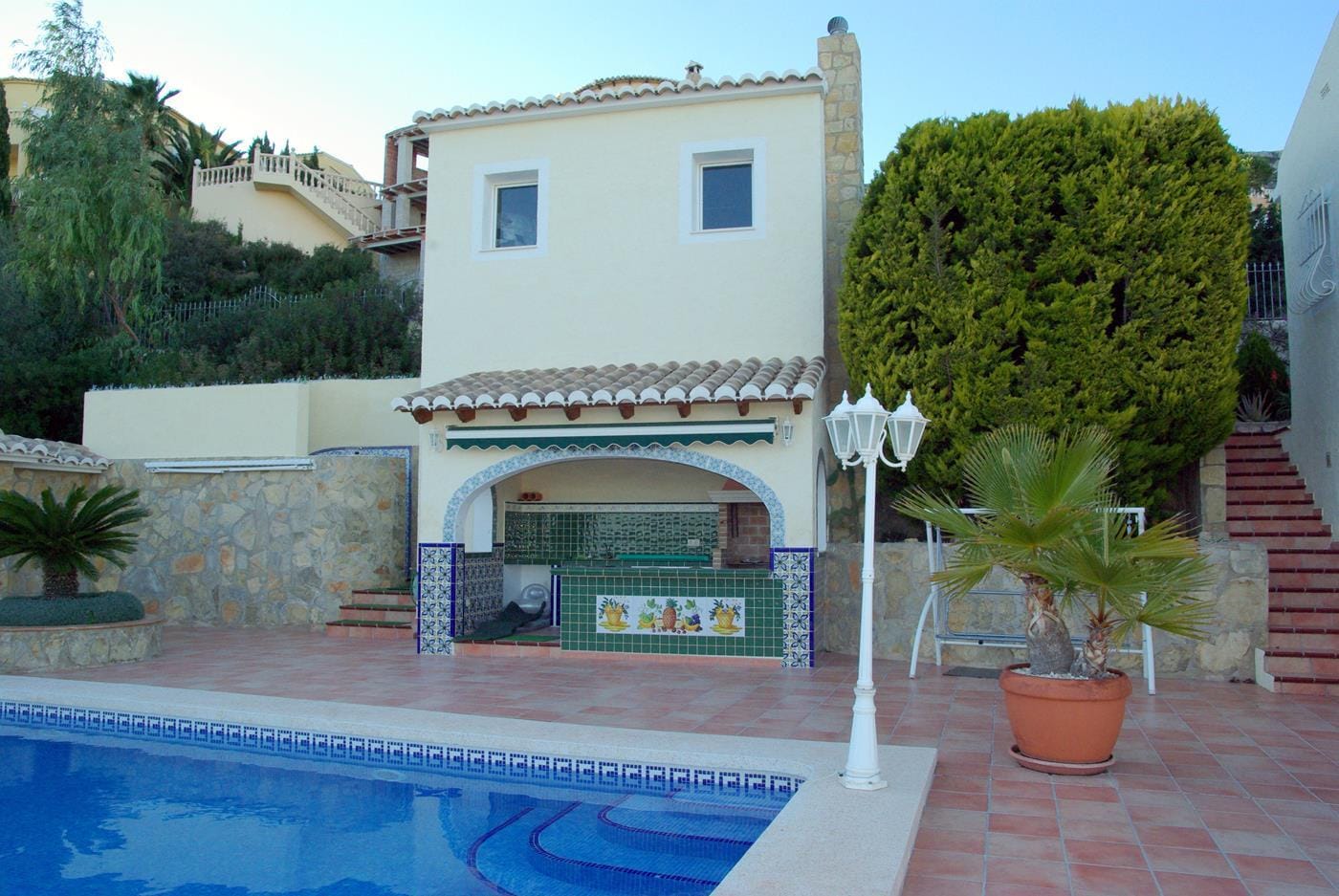 Villa con vistas al mar y cocina de verano en Cumbre del Sol