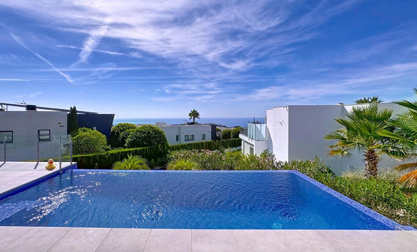 Villa moderne de 3 chambres avec vue sur la mer à Moraira