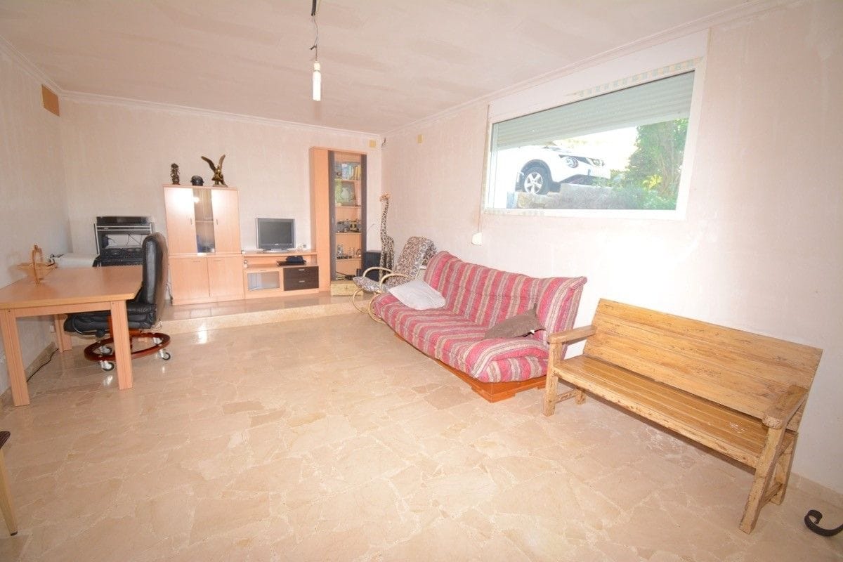 Villa en venta en Denia zona montgo