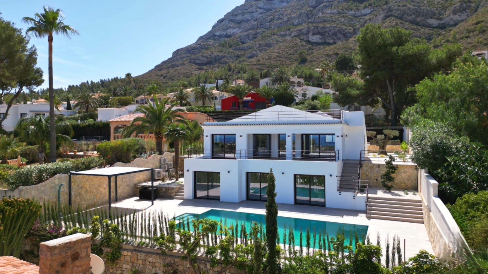 Villa mit 4 Schlafzimmern in Denia, Montgó