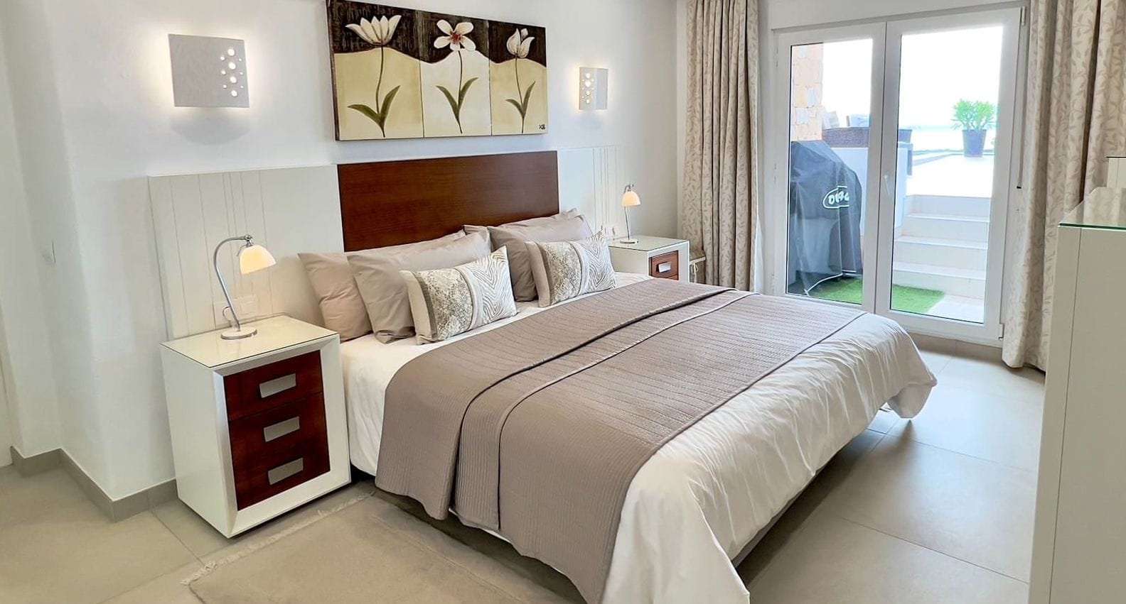 Villa de 5 dormitorios y piscina en Teulada, Alicante