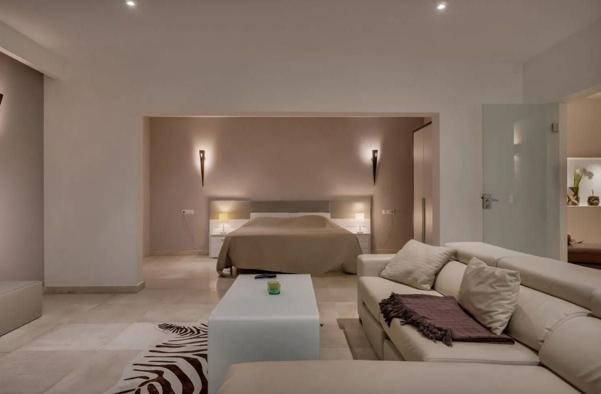 Sea view villa in Moraira with 4 bedrooms