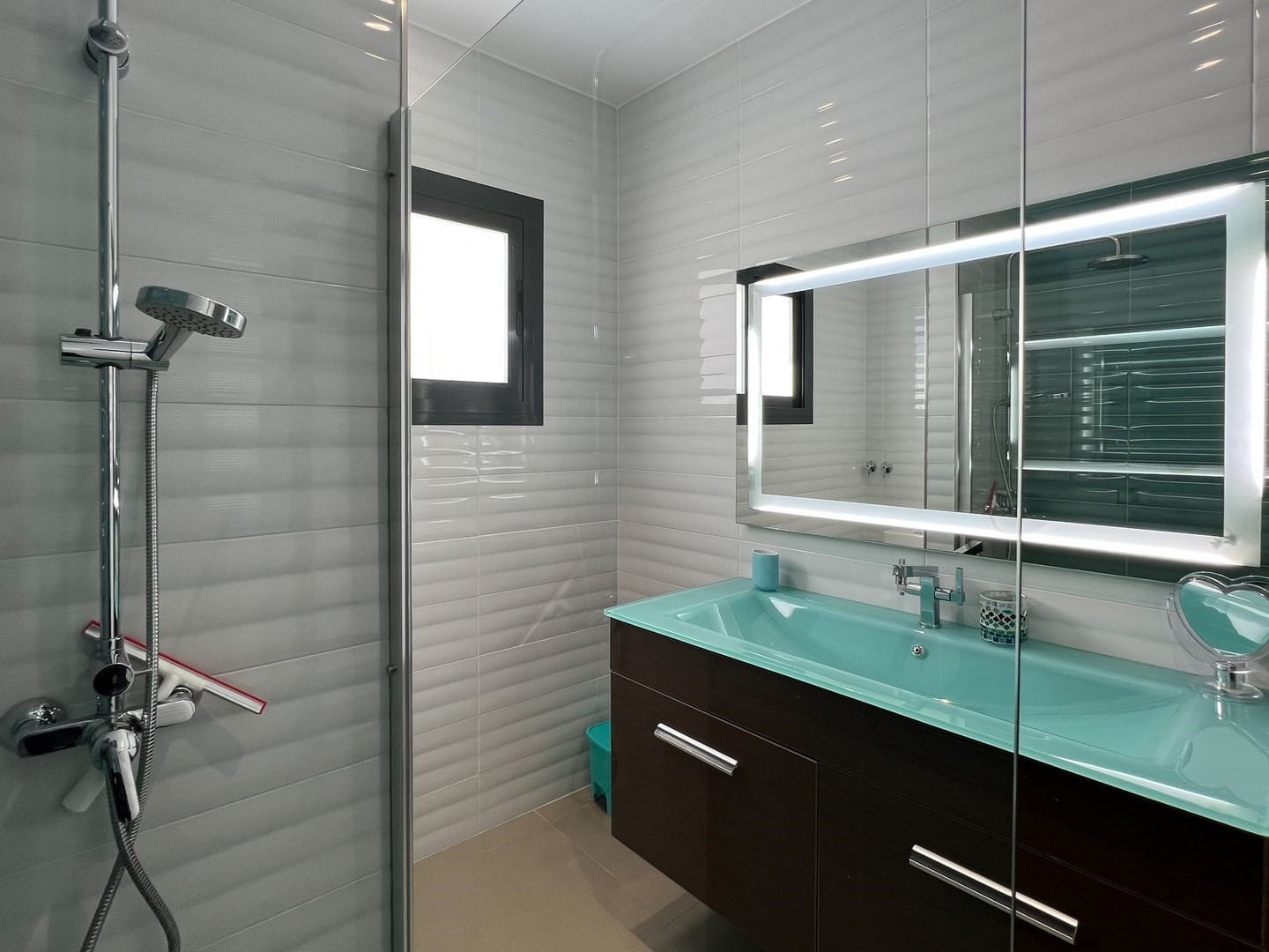 VILLA MODERNE EXCLUSIVE À VENDRE À MORAIRA
