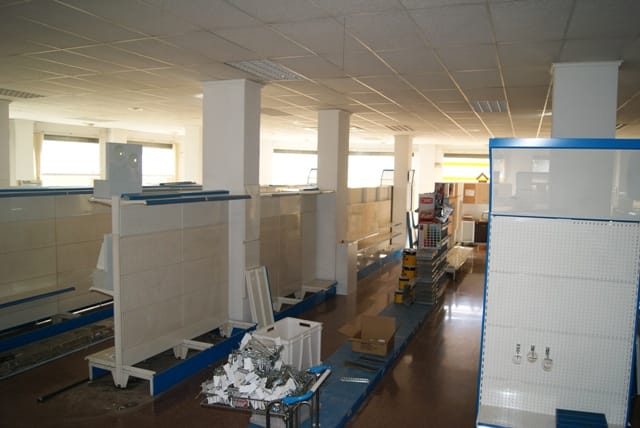 Venta. Local comercial en Calpe