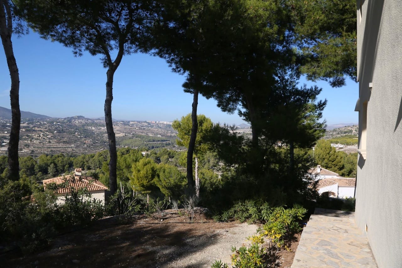 ESPECTACULAR VILLA EN CALPE