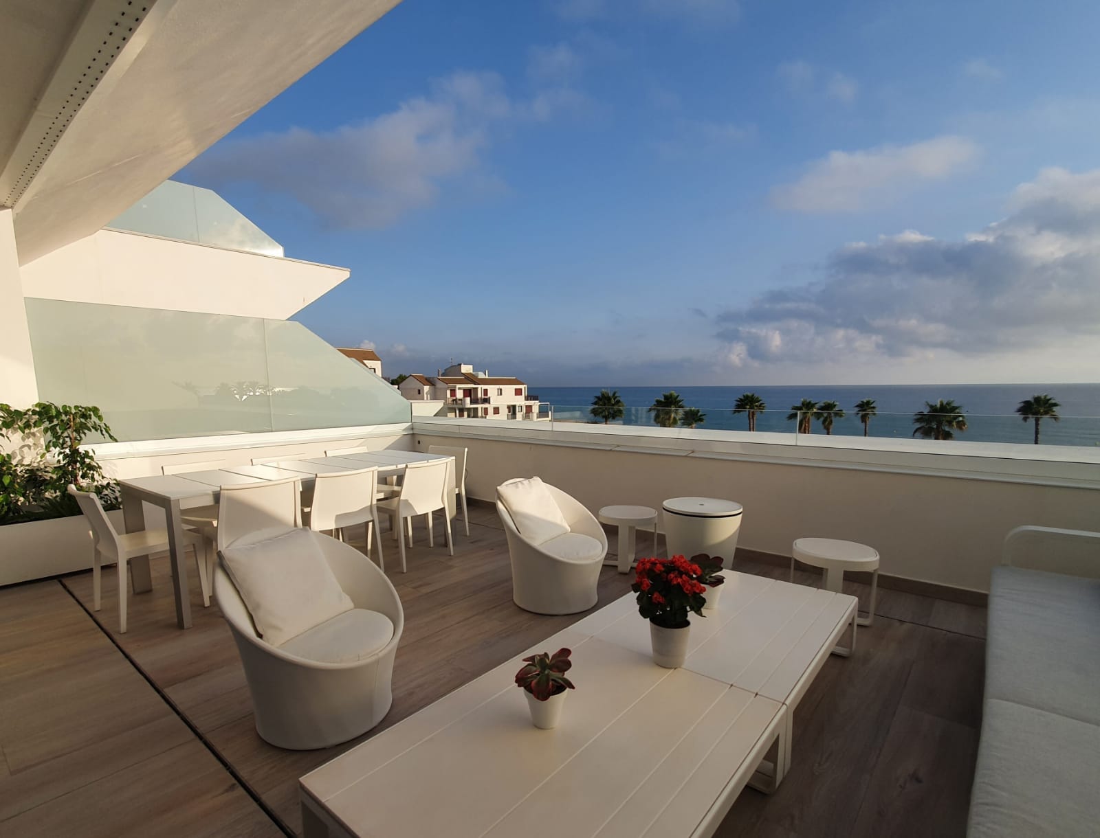 Luxus-Penthouse direkt am Strand in Denia