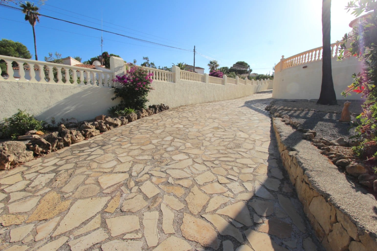 VILLA DE ESTILO MEDITERRANEO