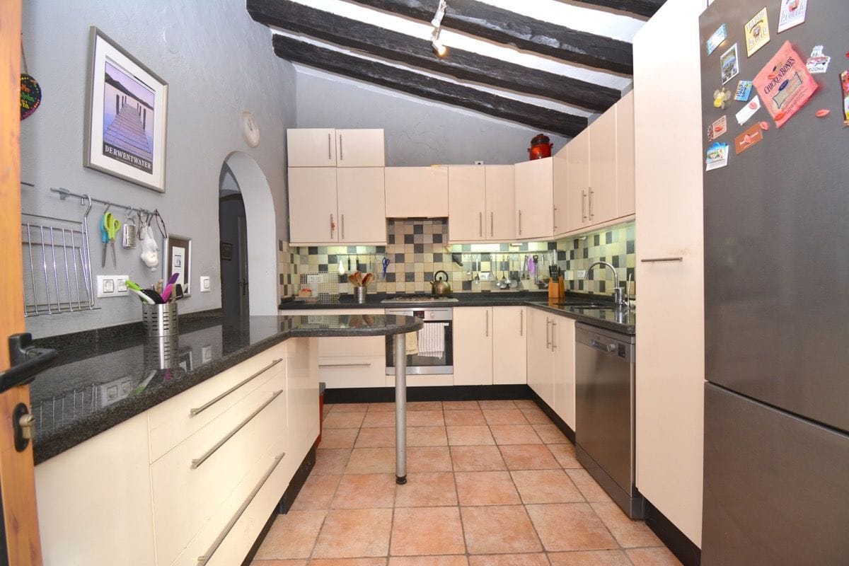 Villa en venta en Denia