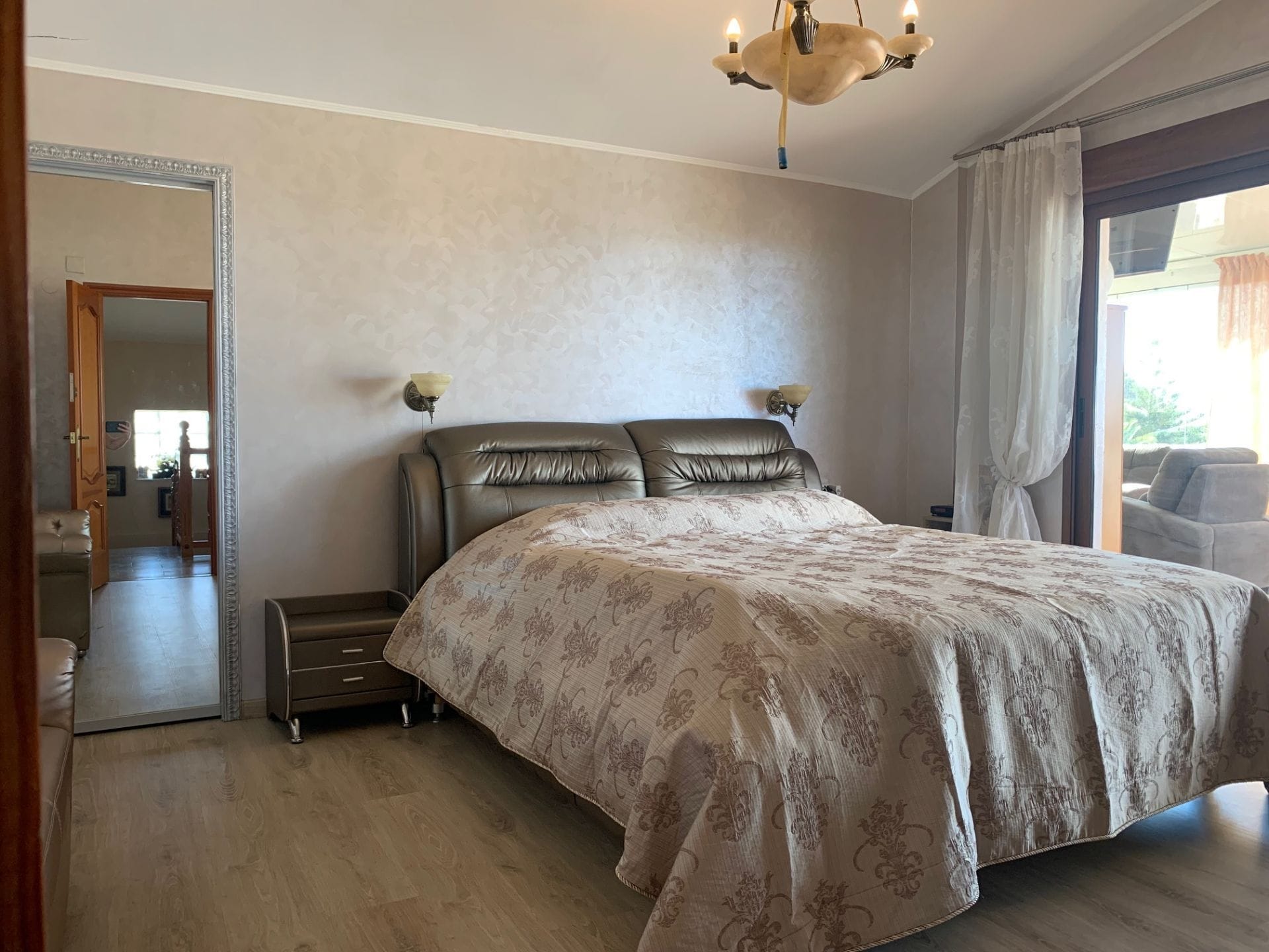 Mediterranes Chalet in Dénia – Miete mit Kaufoption
