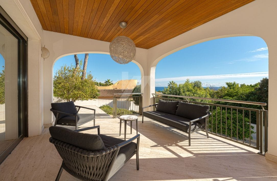 Villa met 4 slaapkamers en uitzicht op zee in Moraira