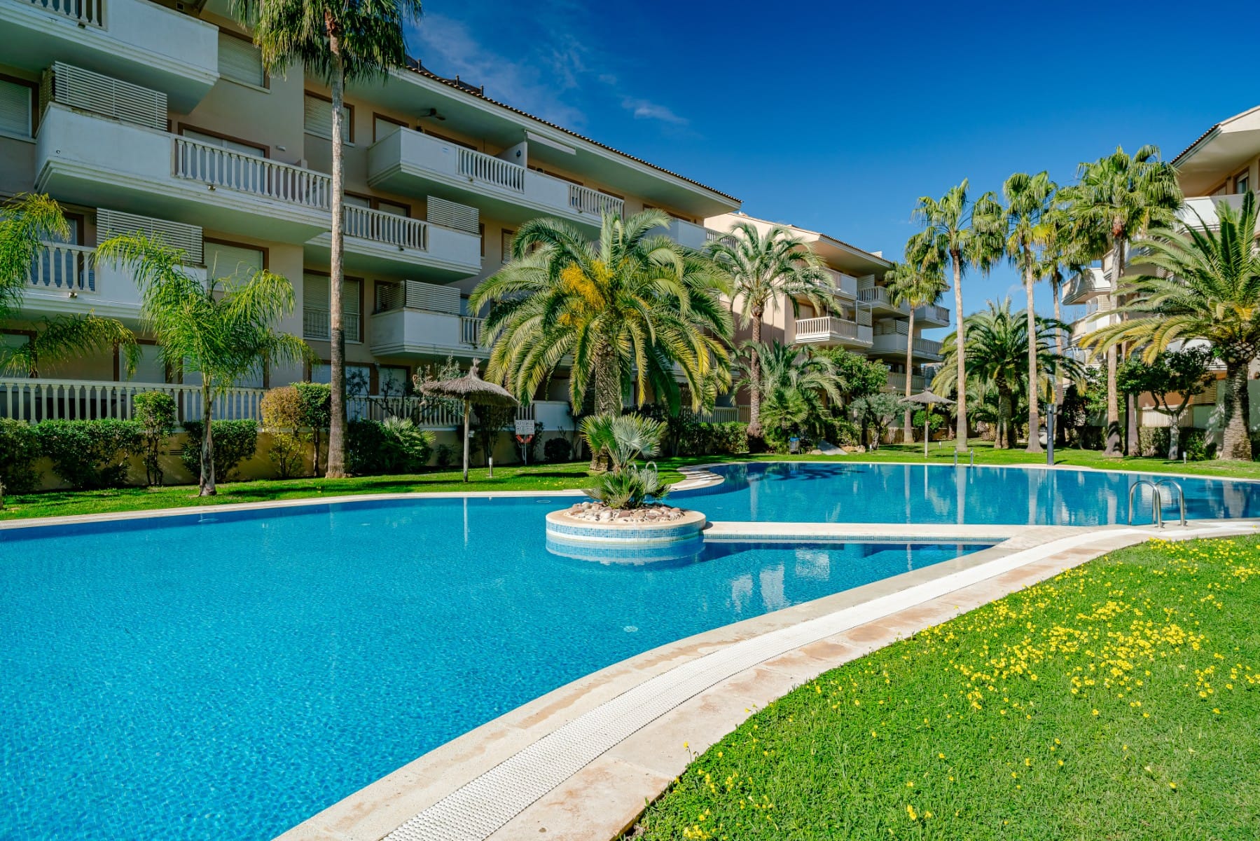 Venta. Apartamento en Jávea