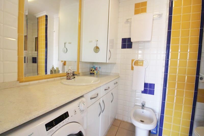 Apartamento con dos terrazas a pocos pasos de la playa en Oliva Nova