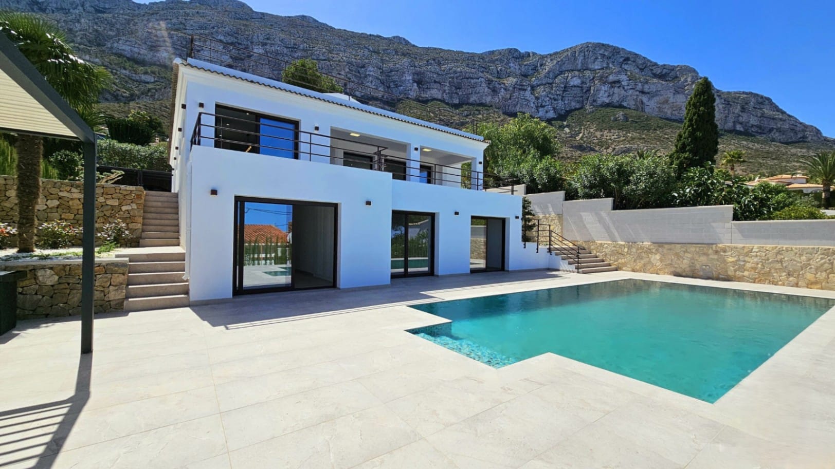 Villa mit 4 Schlafzimmern in Denia, Montgó