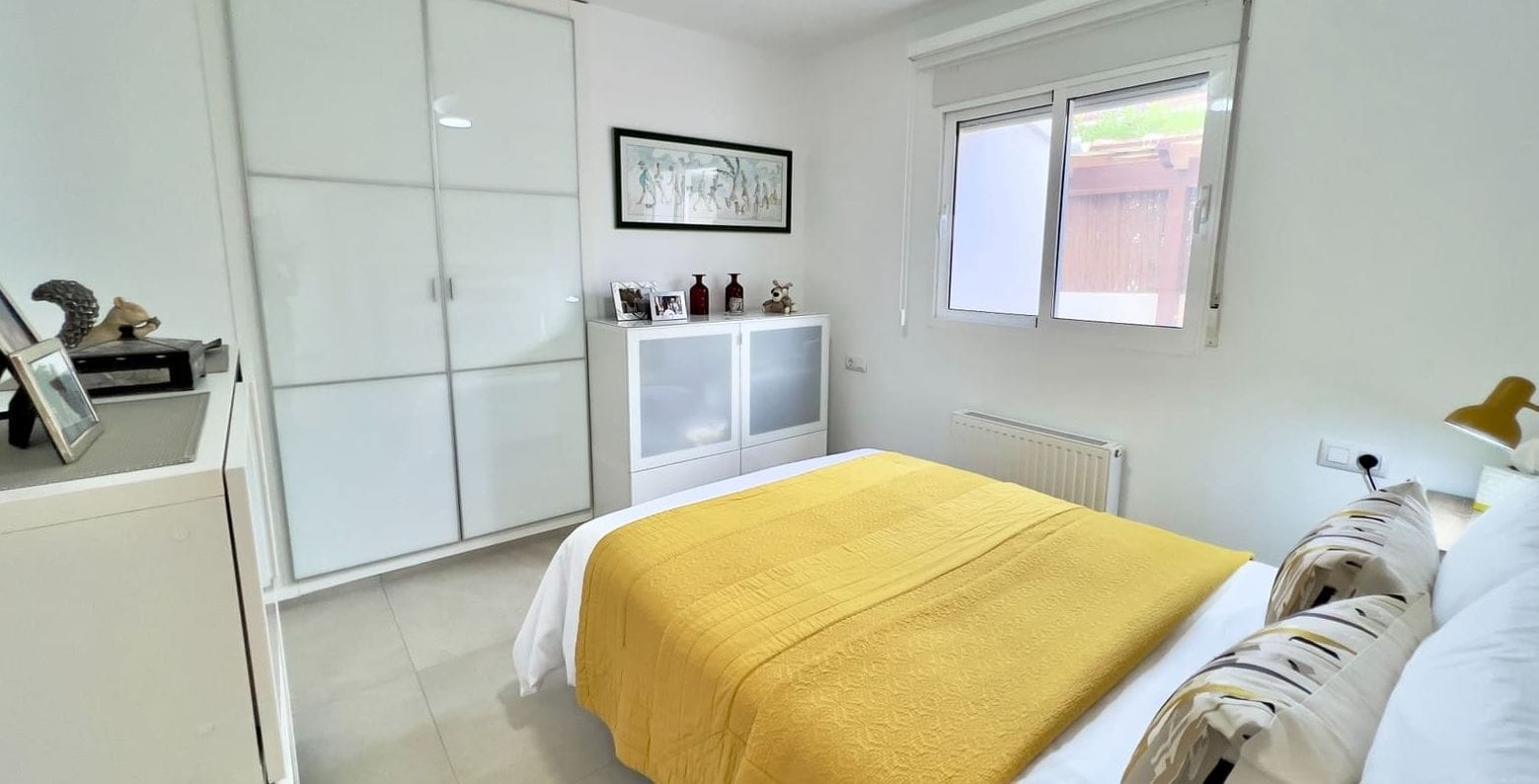 Villa de 5 dormitorios y piscina en Teulada, Alicante