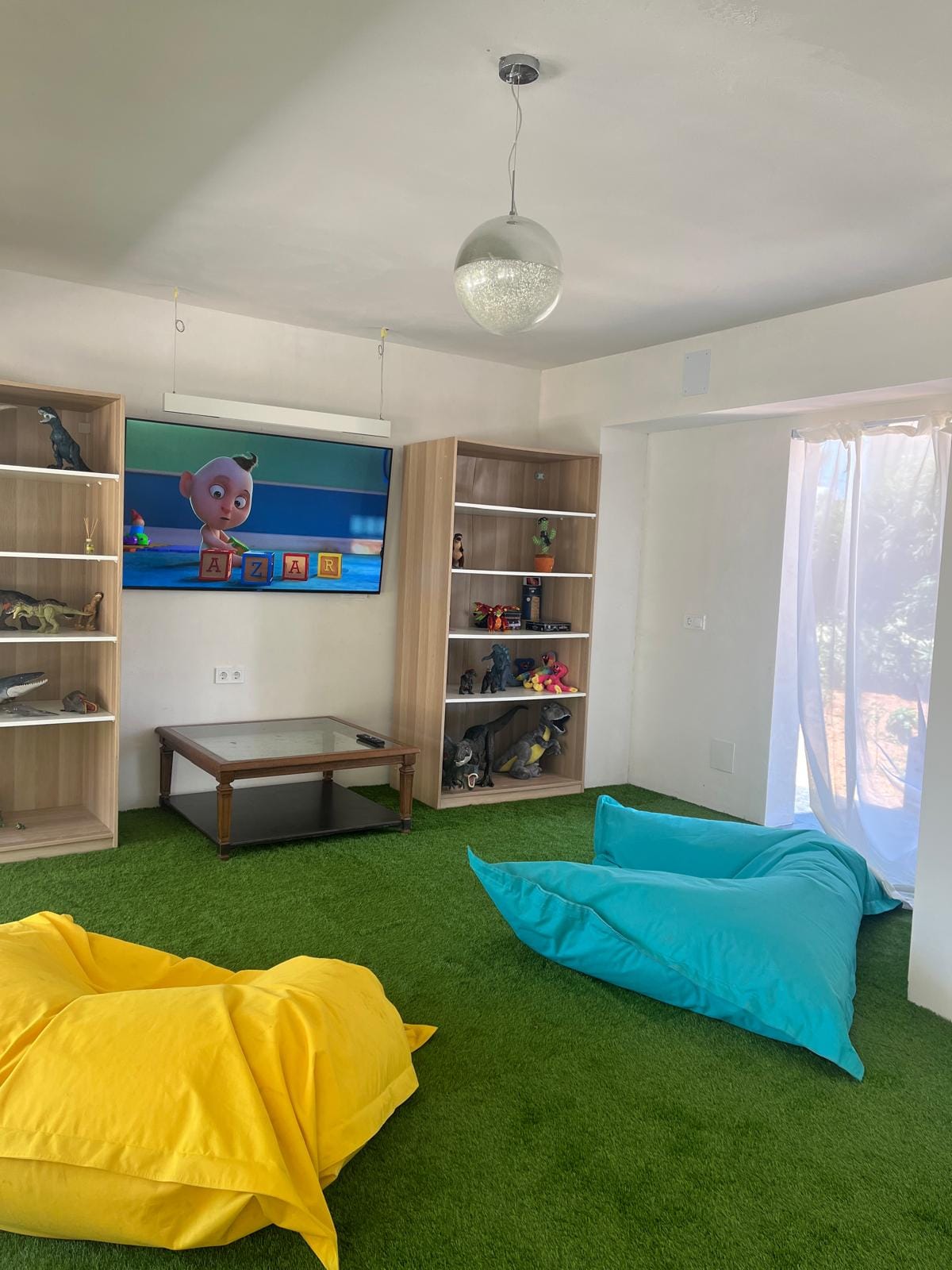 Villa moderne de 4 chambres à Dénia, à distance de marche de la plage.