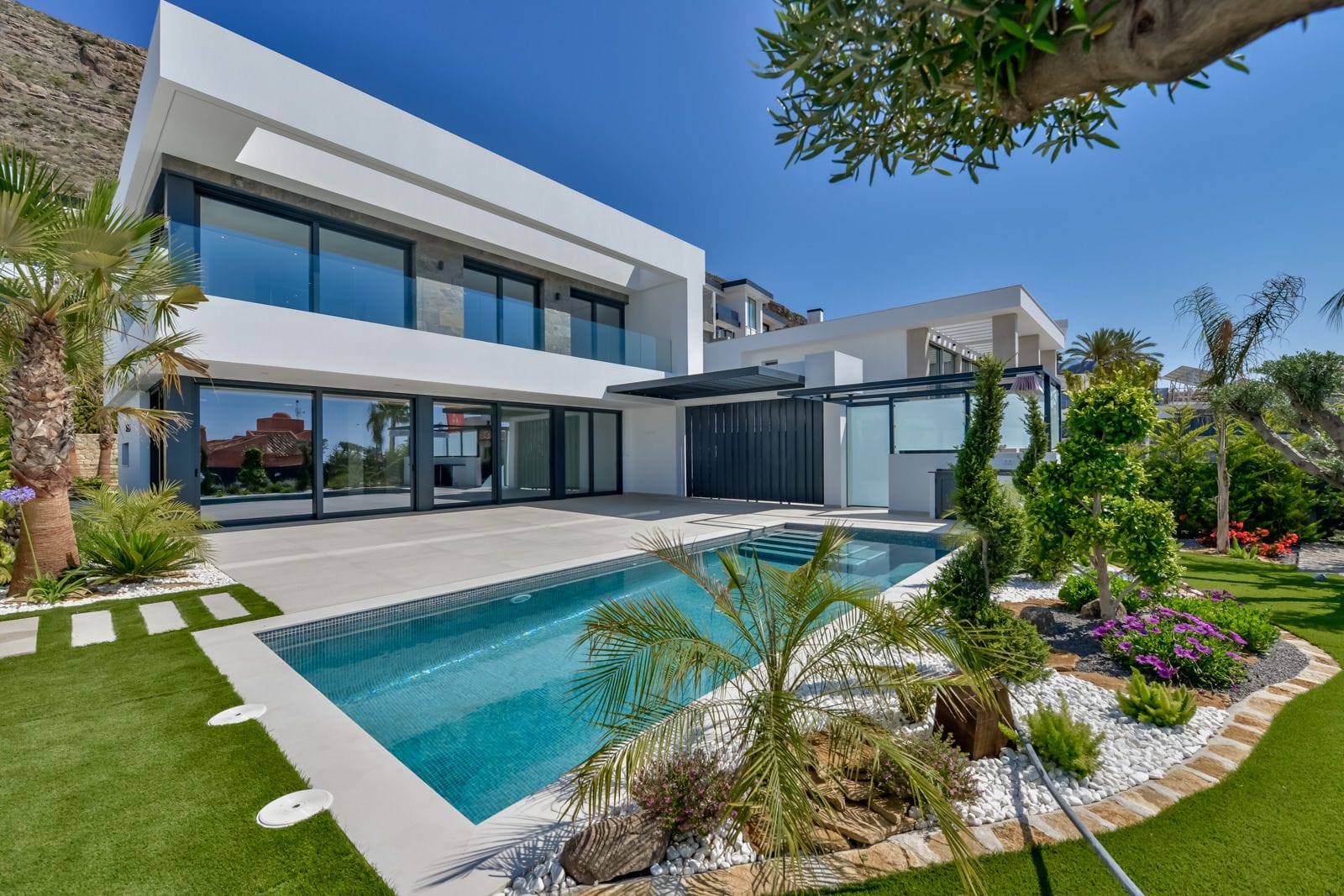 Magnífica villa moderna con vistas al mar en Benidorm